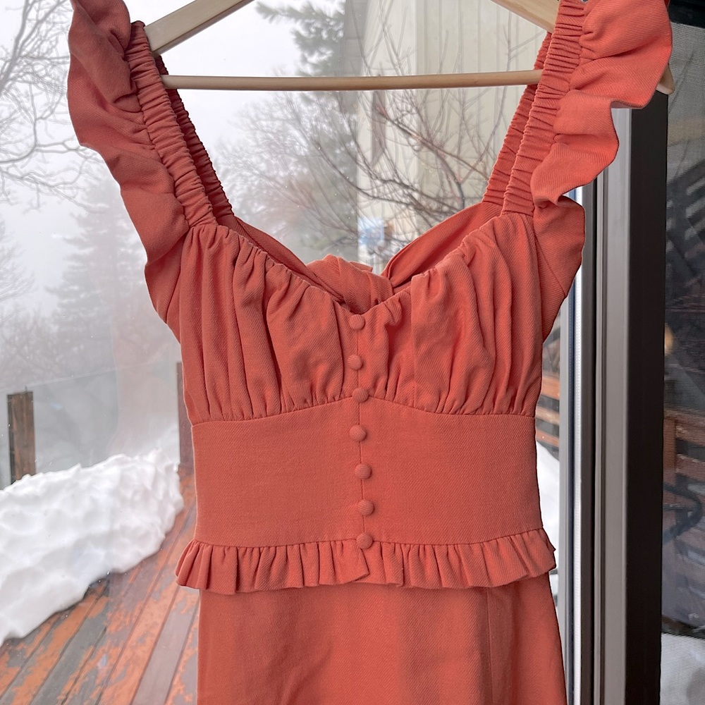 Lavish Alice: Ruffled Tie Back Garden Spring Midi Dress in Coral Linen Blend - Picture 2 of 16